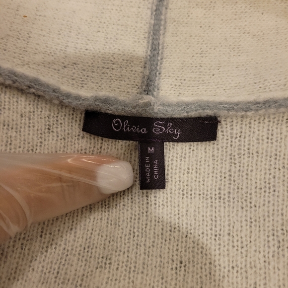 Olivia Sky Sweater Coat in Womens Size Large Sky Blue and Cream Inside - Picture 8 of 10